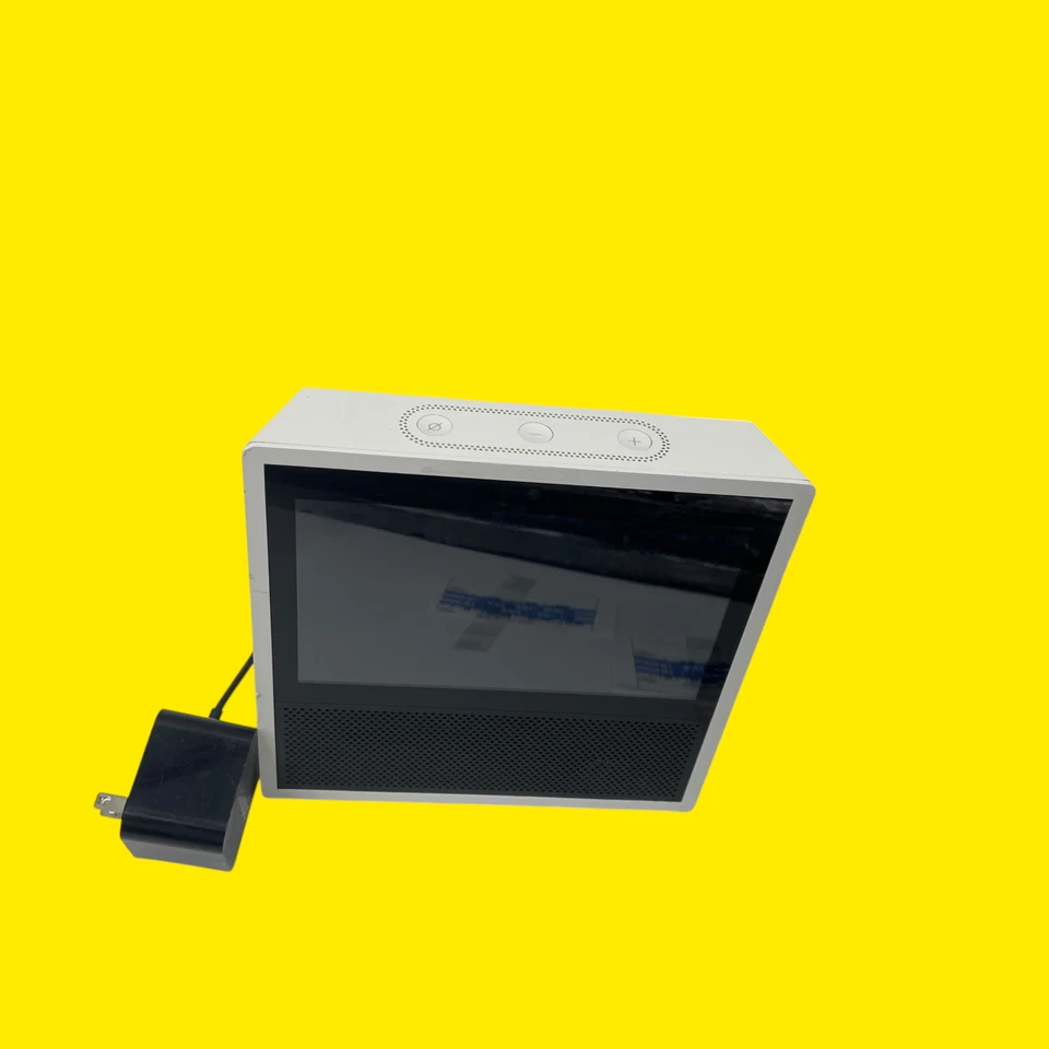 Amazon Echo Show 1st Generation Smart Speaker Display White MW46WB #4133 z56/8 - Image 1 of 4