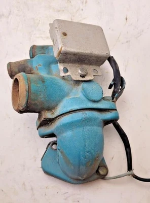 Omc Stringer Thermostat Housing 909255 908728 - Image 1 of 4