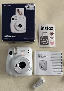 Fujifilm Instax Mini 11 instant film camera - Ice White - working - Picture 1 of 13