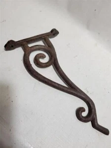 Soporte de pared de hierro fundido antiguo de 9" de largo - Imagen 1 de 1