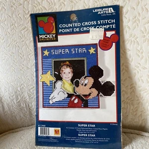 Mickey gezählter Kreuzstich SUPERSTAR Bilderrahmen Kit versiegelt Disney 113468 6”x5 - Bild 1 von 4