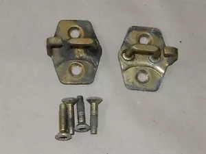 Door Latch Strikers Assembly w/ Screws OEM Pair Jeep Grand Cherokee WJ 1999-2004 - Picture 1 of 1