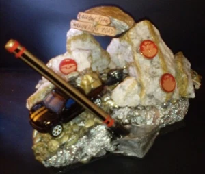 ROCK BALANCE COLLECTABLE COIN ART THE YELLOW BRICK RD SCENE SCULPTURE PEN HOLDER - Picture 1 of 19
