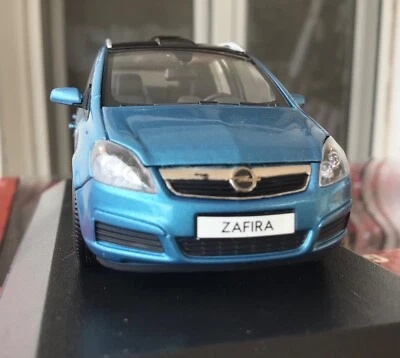 1/43 Minichamps   Opel  ZAFIRA Β,    2006 ,   bright blue 5door , mint++  ! - Image 1 of 4
