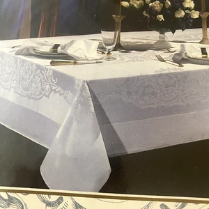 Bardwil Bettwäsche Tischdecke Patrizier Schnörkel Damast weiß länglich 63" x 84" Tschechisch - Bild 1 von 6