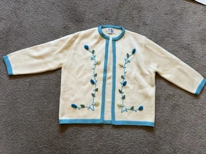 Vintage 60s Alice Kaye Floral Applique Embroidery Wool Cardigan Sweater MEDIUM - Picture 1 of 5
