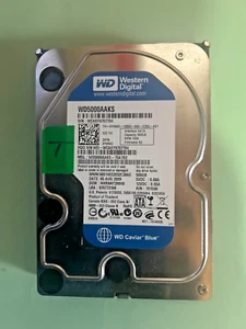 Western Digital 500GB SATA 3.5 Hard Drive - WD5000AAKX-75A7B2, DCM:HHRNNT2MHB - Foto 1 di 2