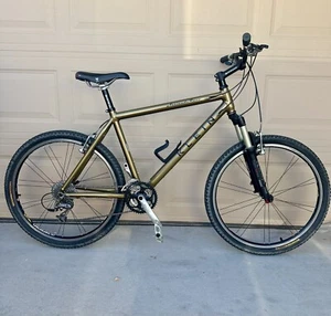 Klein Attitude Race Mountain Bike - Picture 1 of 14