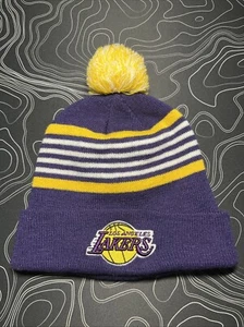 Los Angeles LA Lakers Purple Knit Pom Beanie Cap w/Embroidered Logo Fan Favorite - Picture 1 of 3