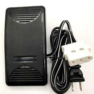 Pedal de control de pie con cable #033870207 para máquinas de coser portátiles Janome - Imagen 1 de 1