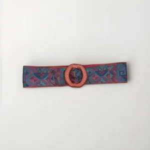 Cintura vintage in tessuto vibrante con motivo geometrico e dettaglio in corda - Foto 1 di 4