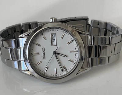 Мужские винтажные часы Seiko день дата белый циферблат 7N43-9070 - Изображение 1 из 4