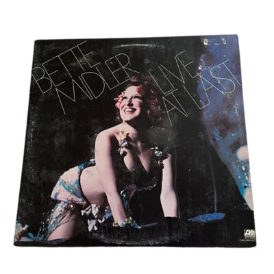 Bette Midler Live At Last 2 LPs Vinyl Atlantic SD-9000 1977 Gatefold - Image 1 of 4