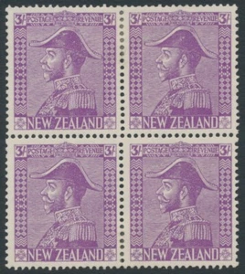 NEW ZEALAND - 1926 3/- mauve KGV (Admiral), block of 4, mint hinged – SG # 467 - Picture 1 of 2