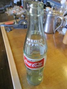 "Botella de Coca-Cola de 11 1/8" de alto vintage etiqueta verde/roja ¡Bonita! - Imagen 1 de 8