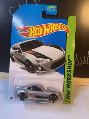 Hot Wheels Silver Scion 2014 FR-S entonces y ahora HW #227 - MUY BUEN ESTADO - RAYAS ROJAS NUEVO Foto 1 de 4