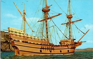 Vintage Postcard Chrome Mayflower II Sailed From England To Plymouth =MA - Picture 1 of 2