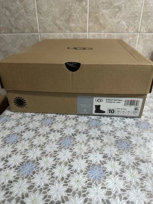 NIB WOMEN UGG BAILEY BUTTON  II BOOTS SIZE 10 IN CHOCOLATE - Image 1 of 4