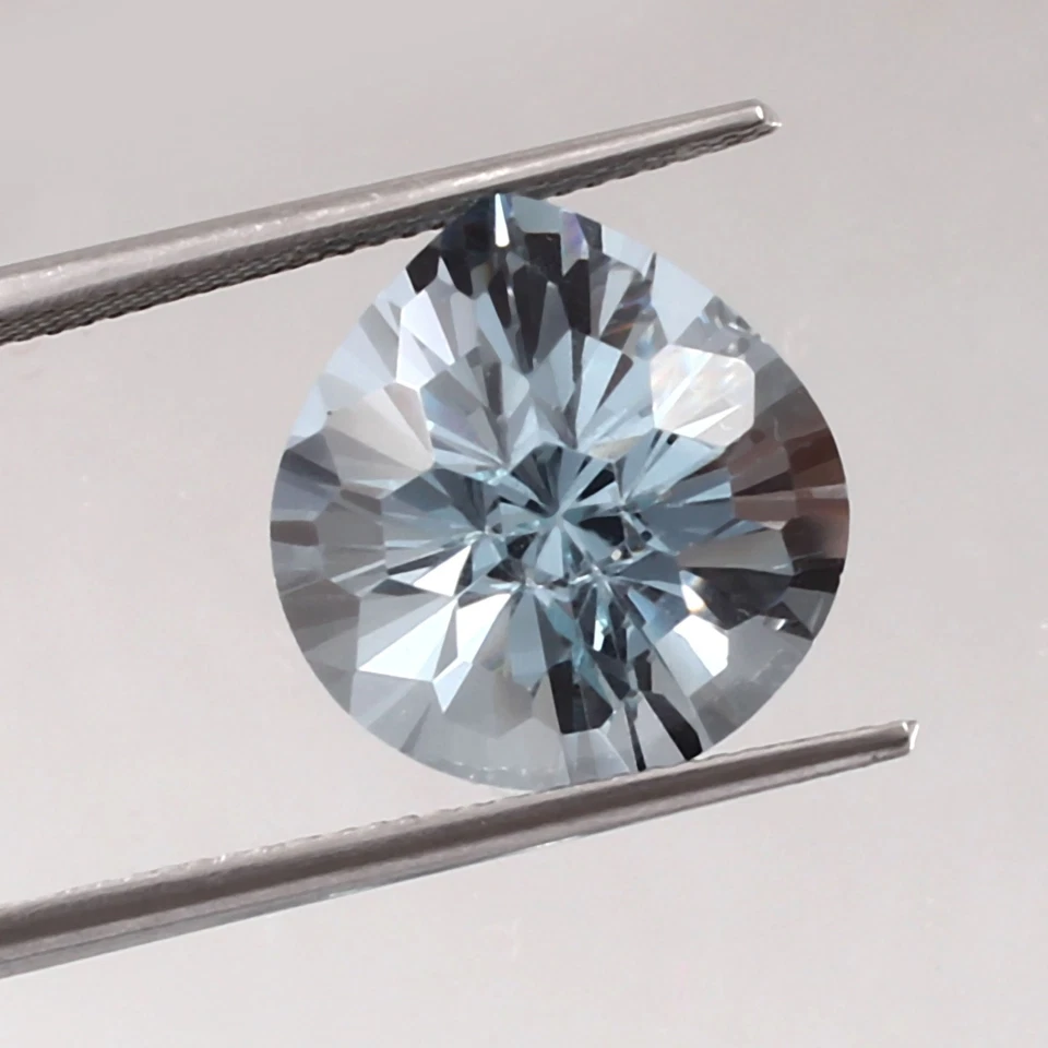 AAA 7x7 毫米天然巴西天空蓝色海蓝宝石心形切割散装宝石 — 第 1/4 张图片