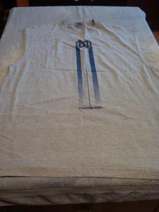 VINTAGE UNIVERSITY OF NOTRE DAME GRAY SLEEVELESS T-SHIRT (SIZE - XL) - Picture 1 of 5
