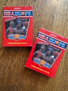 NBA Hoops Serie 1 1990 Coleccionar-A-Books Caja 1 Baloncesto Michael Jordan Juego de 2 - Imagen 1 de 9