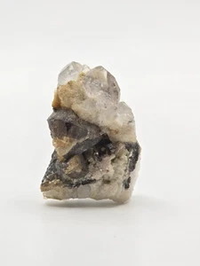 Granate sobre matriz de cuarzo con mica biotita - muestra mineral natural 22 g miniatura - Imagen 1 de 10
