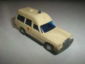 Wiking MB 200/8 DRK Ambulance, Version Without Steering Wheel (PKW18) - Picture 1 of 1