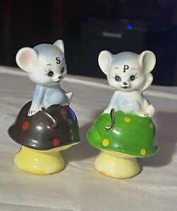Salt & Pepper Shakers Vintage Mice On Mushrooms Toadstools Japan Enesco Mouse
