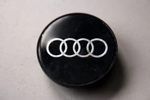 Rare Classic AUDI K066 BLACK Alloy Wheel Center Plastic Cap Cover Hub - Picture 1 of 5