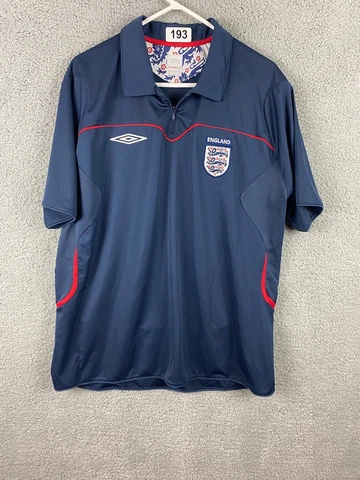 Umbro England soccer jersey Men's Sz XL Blue Short Sleeve Cover