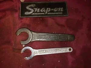 Llaves antiguas para bomba de agua a presión (punto azul) (2) Boxocket - Imagen 1 de 2