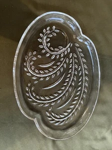 Plato de vidrio con forma ovalada diseño de trigo 10 1/4 de ancho por 7 1/4 de largo - Imagen 1 de 5