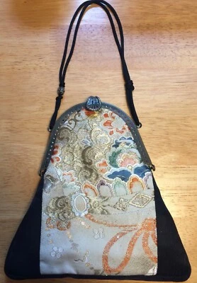 Vtg Unique Embroidered Hand Bag Purse Triangular Shape Pretty Gold Tone Clasp - Image 1 of 4