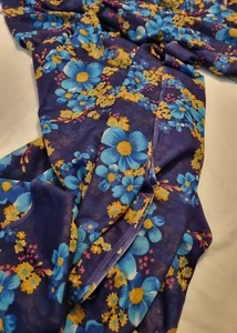 Blue Turquoise Floral Thin Wrinkle Resist Stretch Fabric Material 550cm x 114cm - Picture 1 of 4