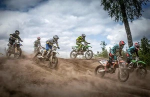 Fotomural-TEJIDO-MOTOCROSS-(8217S)-Pared-Papel pintado-a medida-carreras deportivas terreno XXL - Imagen 1 de 1