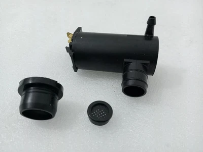 Suzuki Samurai Gypsy SJ410 SJ413 Windscreen Washer Pump Windshield | Fit For - Image 1 of 4