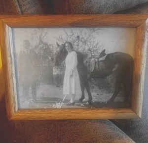Vintage 1920 Foto mit einer Dame und ihrem Pferd namens Dan Patch, 8x6 Rahmen  - Bild 1 von 3