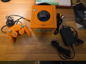 Console Nintendo Gamecube Orange Spide con controller - NTSC-J - testata e funzionante - Foto 1 di 12