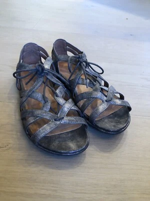 Gentle Souls Shoes Orly Gladiator Metallic Leather Sandal Size 8 - Image 1 of 4