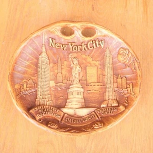 Plato de recuerdo de madera tallada vintage de la ciudad de Nueva York - Imagen 1 de 7