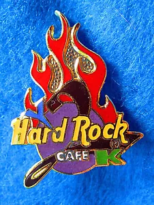 PIN Hard Rock Café HRC TIENDA ONLINE Y2K LOGOTIPO PÚRPURA LLAMAS MILLENNIUM - Imagen 1 de 1