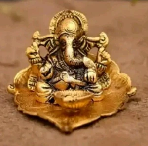 Ganesh, su foglia - Ganesh con Diya - Lampada olio metallo Lord Ganesh - Foto 1 di 5
