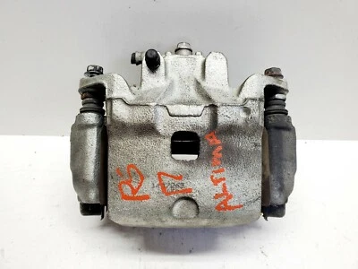 Pinza de freno delantera derecha del lado del pasajero Nissan Altima 2013-18 con soporte OEM Foto 1 de 4