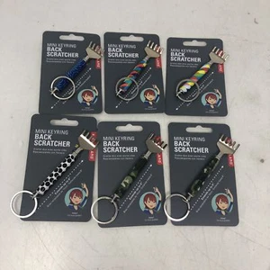 Kikkerland Mini Llavero Rascador Trasero, Paquete de 6 Patrones Surtidos - Imagen 1 de 5
