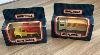 Matchbox Volvo Tilt Lorry Pirelli MB-26 Snow Plough MB 69 Modellino Giocattolo - Immagine 1 di 4