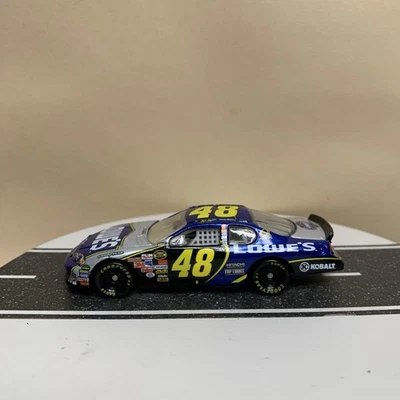 动作 NASCAR Jimmie Johnson #48 Lowe's Monte Carlo SS 蓝色/银色 1: 64 近乎完好 — 第 1/4 张图片