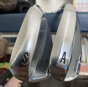 Srixon ZX i7 Wedge Set Mazze da Golf A&S Destro Ottime Condizioni - Foto 1 di 12