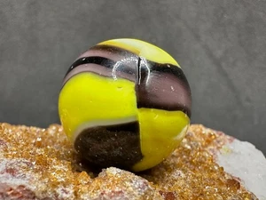 BIG Vintage Marble King Rainbow Marble - Bumblebee - .97" SHOOTER! - Picture 1 of 7