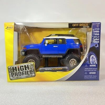 SUV diecast Toyota FJ Cruiser escala 1/24 alto perfil Jada Toys azul vudú  Foto 1 de 4