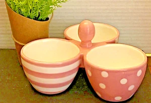 Pampered Chef Help Whip Cáncer Condimento/Dip Trio Bowl Rosa/Blanco 7"X4" - Imagen 1 de 6